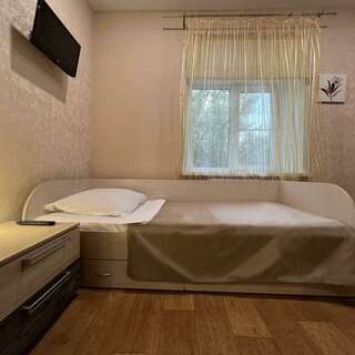 Гостиница Матрёшка Тольятти Стандарт с 1-й кроватью-1