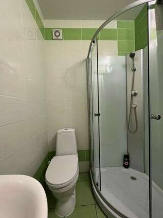 Гостиница Матрёшка Тольятти Классический трехместный номер-7